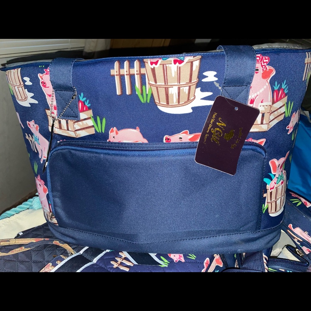 Ngil insulated cooler